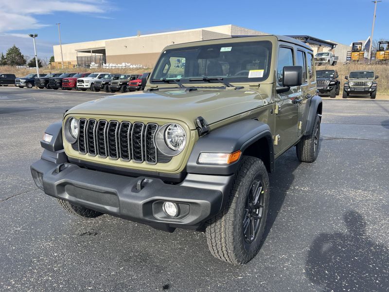 New 2026 Jeep Wrangler 4-door Sport SImage 1