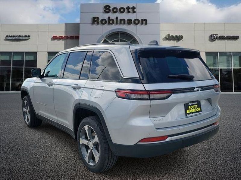 New 2026 Jeep Grand Cherokee Limited 4x4