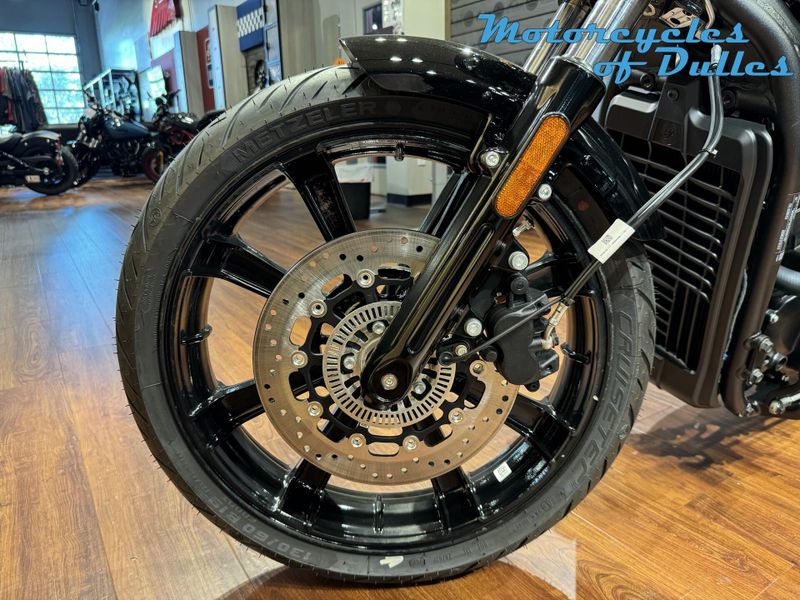 New 2025 Indian Motorcycle Sport Scout Liimited w&sol; Tech Pkg Image 13