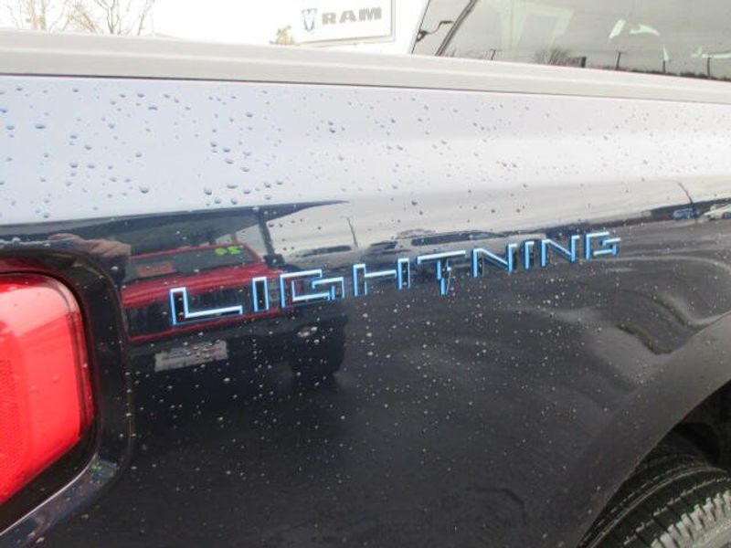 Used 2023 Ford F-150 Lightning XLImage 8