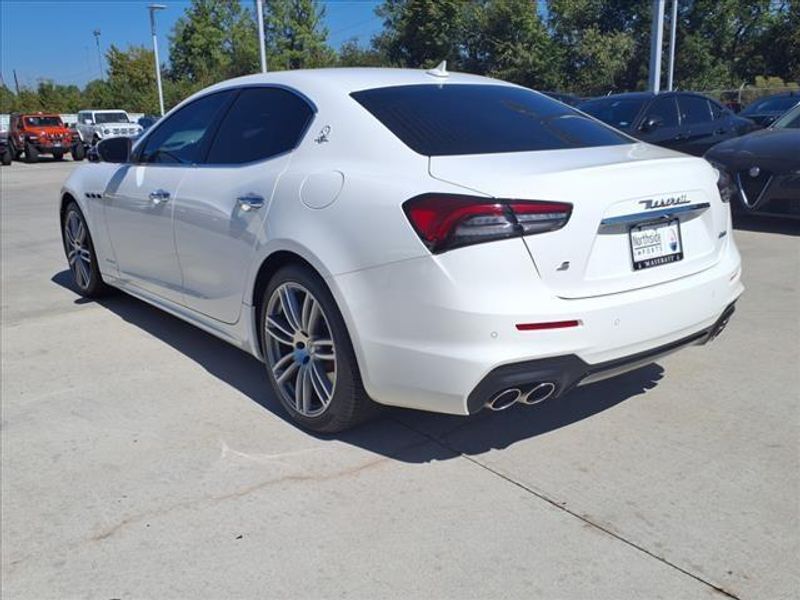 2021 Maserati Ghibli S GranSportImage 2