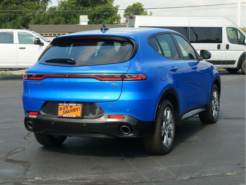 2024 Dodge Hornet R/T Eawd in a Blu Bayou exterior color and Blackinterior. Paul Sherry Chrysler Dodge Jeep RAM (937) 749-7061 sherrychrysler.net 