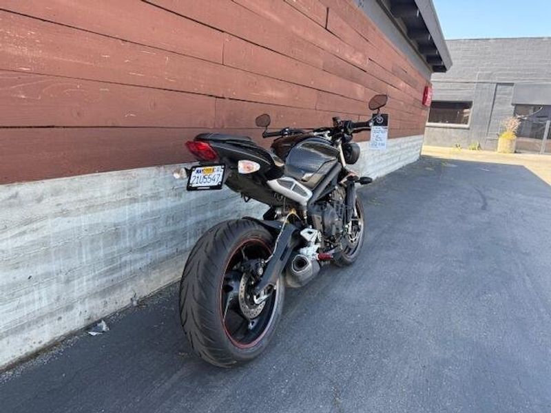 2018 Triumph STREET TRIPLE RS 