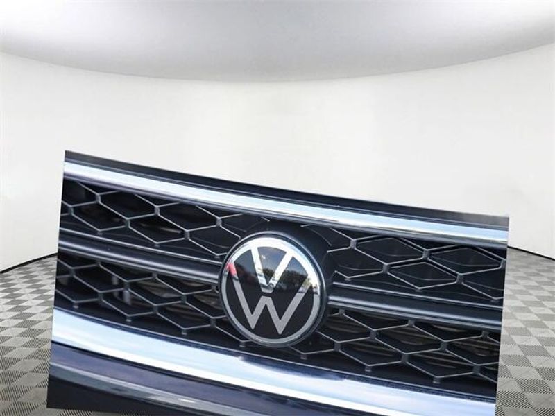 2023 Volkswagen Taos 1.5T SImage 7