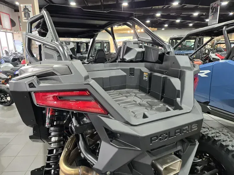 2025 Polaris RZR PRO R 4 ULTIMATE SUPER GRAPHITE Image 14