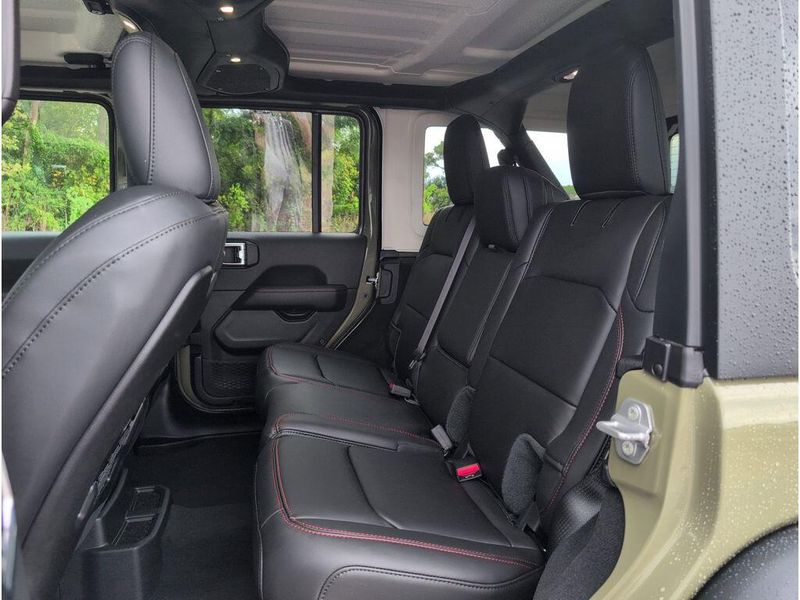 New 2025 Jeep Wrangler 4-door RubiconImage 29