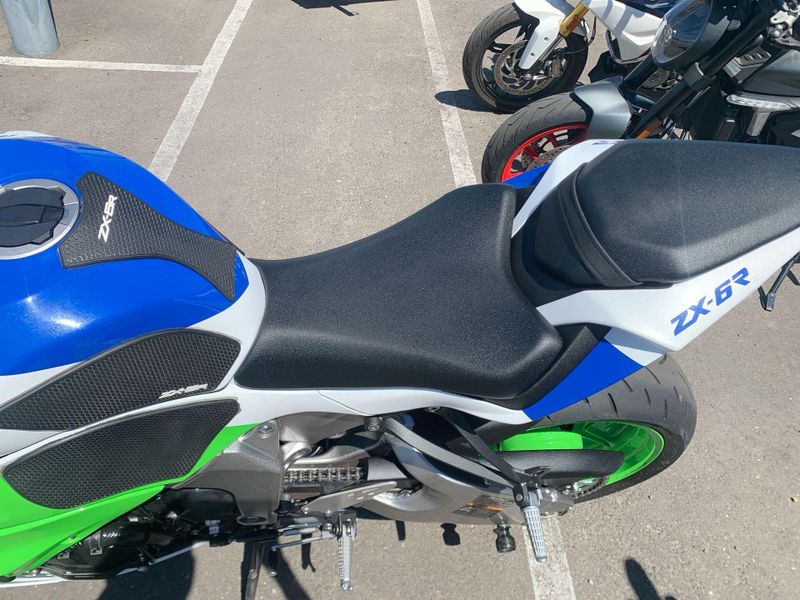 Used 2024 Kawasaki Ninja ZX-6R ABS Image 16