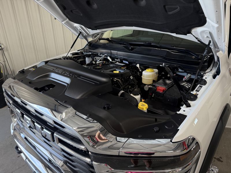 New 2026 RAM 3500 Tradesman Crew Cab Chassis 4x4 60