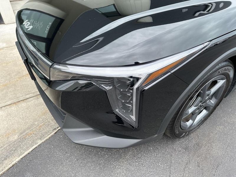 2025 Kia K4 LXSImage 10
