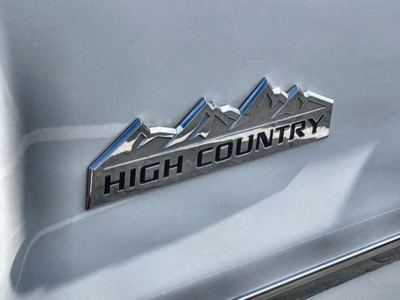 Used 2018 Chevrolet Silverado 1500 High CountryImage 31