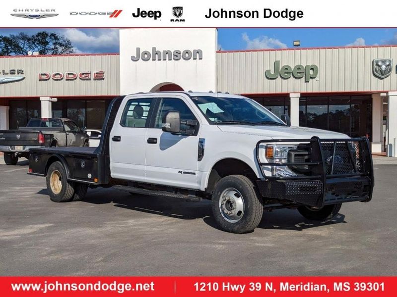 2020 Ford F-350 Chassis  in a WHITE exterior color. Johnson Dodge 601-693-6343 pixelmotiondemo.com 
