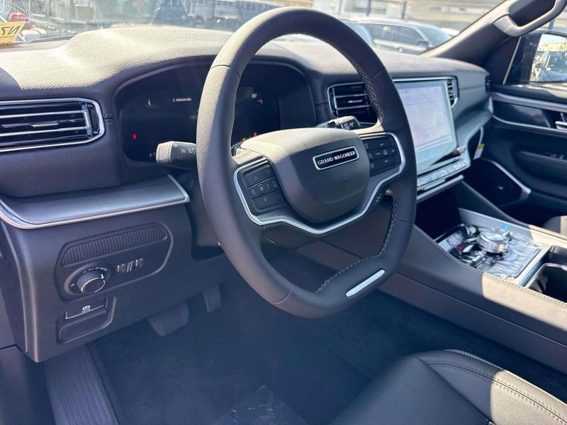 2026 Jeep Grand Wagoneer Upland 4x4