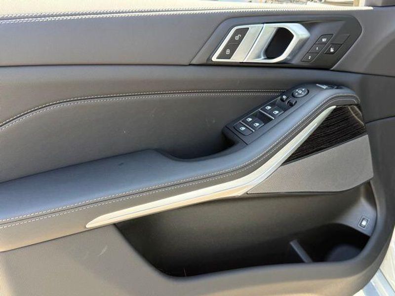 New 2026 BMW X5 xDrive50eImage 15