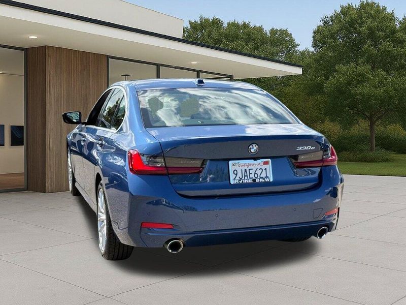 Used 2024 BMW 3 Series 330e iPerformanceImage 11