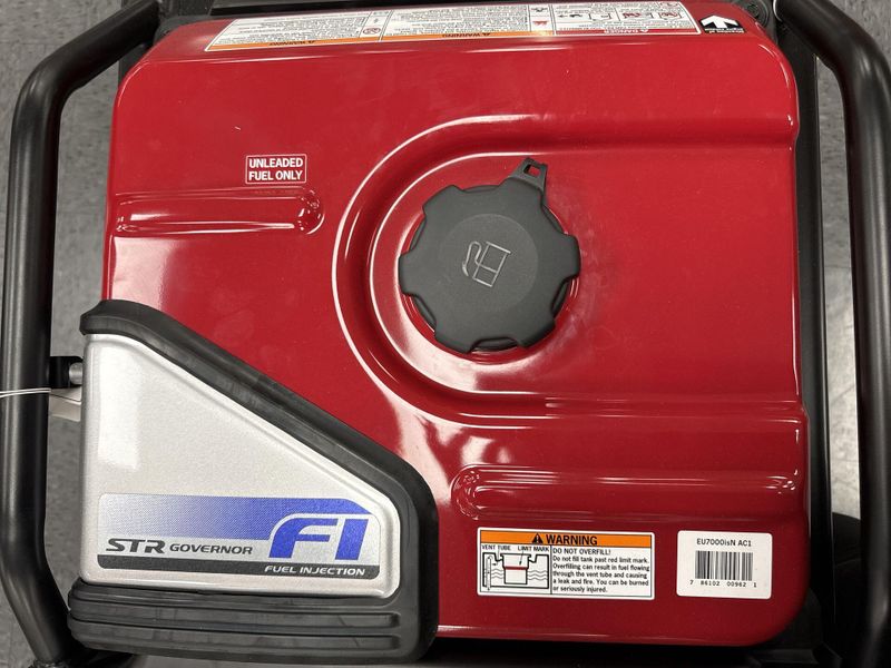 New 2026 Honda EU7000IS Image 13