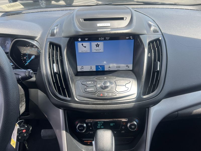 2016 Ford Escape SEImage 16