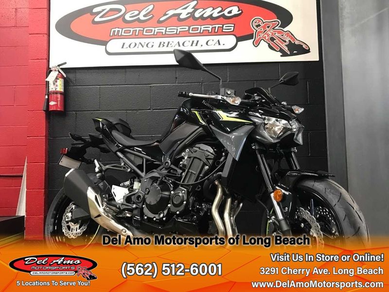 2024 Kawasaki ZR900FRFNL-BK1  in a METALLIC SPARK BLACK/METALLIC MATTE DARK GRAY exterior color. Del Amo Motorsports of Long Beach (562) 362-3160 delamomotorsports.com 