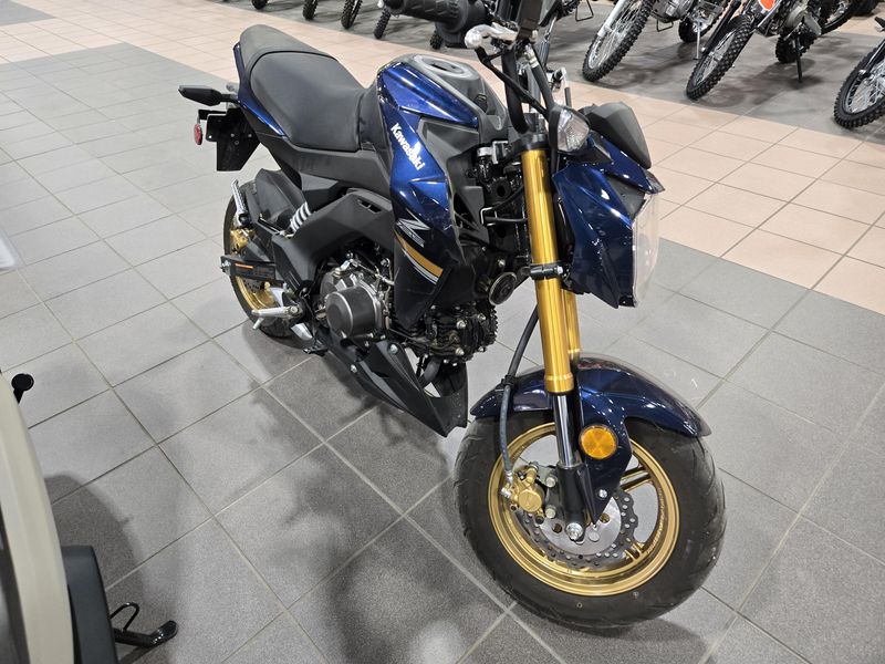 2023 Kawasaki Z125 PRO BASEImage 2