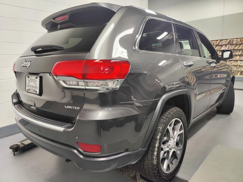 2019 Jeep Grand Cherokee Limited photo 11