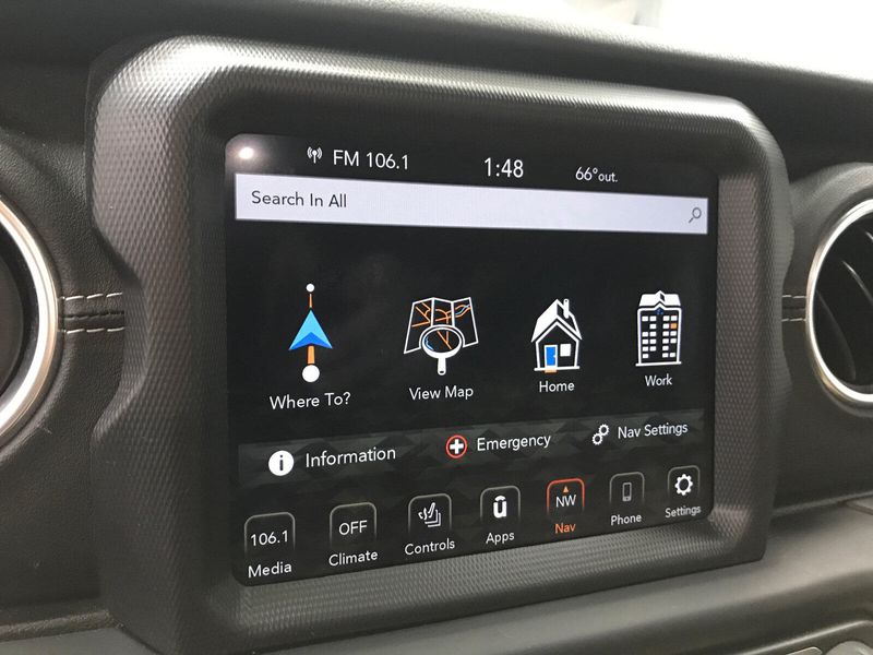 2019 Jeep Wrangler Unlimited SaharaImage 10