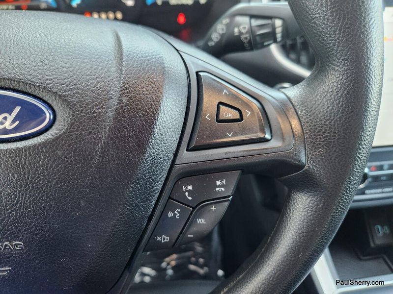Used 2024 Ford Edge SE