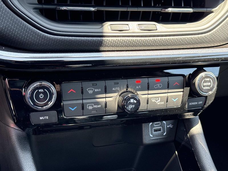 New 2026 Jeep Compass Latitude Altitude 4x4