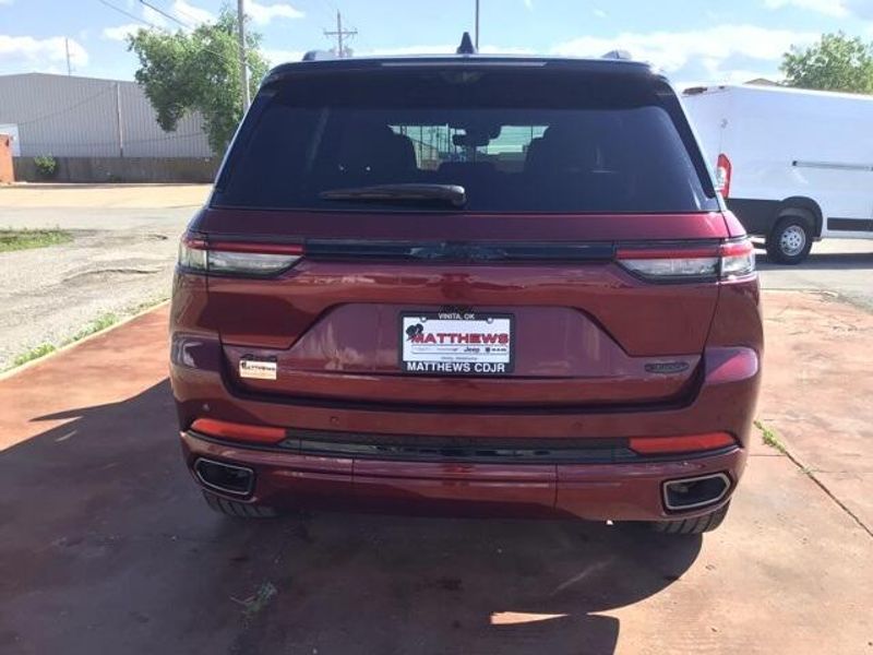 2025 Jeep Grand Cherokee Summit Reserve 4x4Image 4