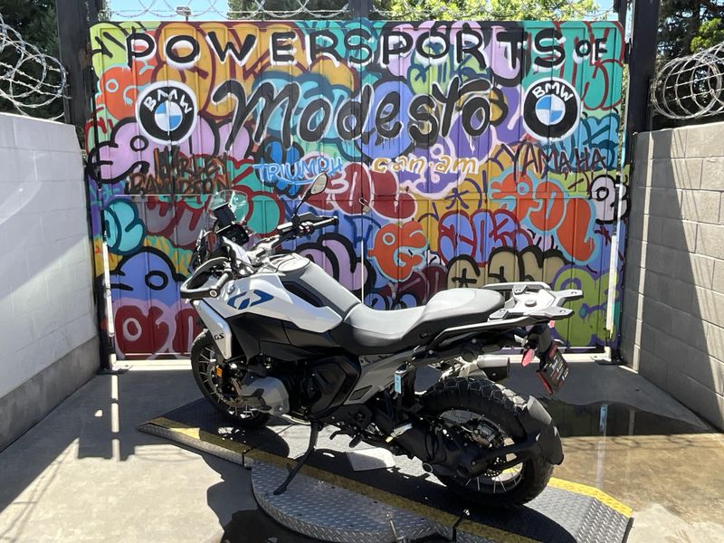 New 2025 BMW R 1300 GS Image 8