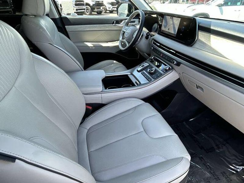 Used 2024 Hyundai Palisade CalligraphyImage 12