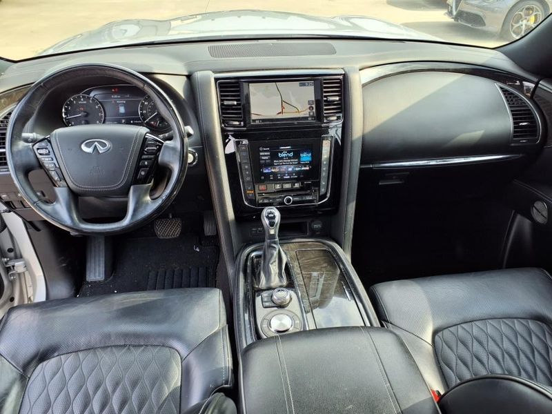 2021 INFINITI QX80 SensoryImage 4
