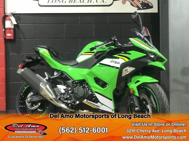 2025 Kawasaki NINJA 500 KRT EDITION Image 9
