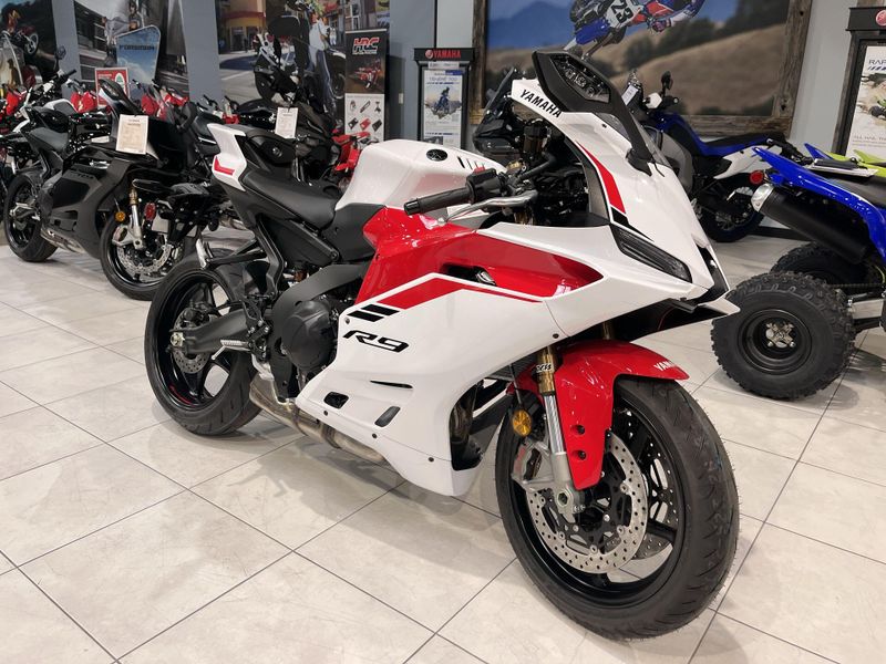New 2025 Yamaha YZF-R9 Image 18
