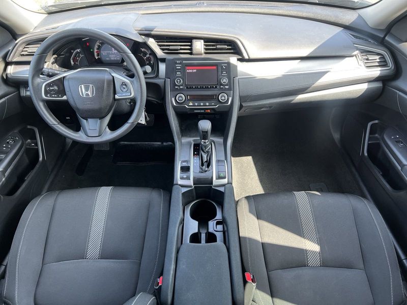 2018 Honda Civic Sedan LXImage 19