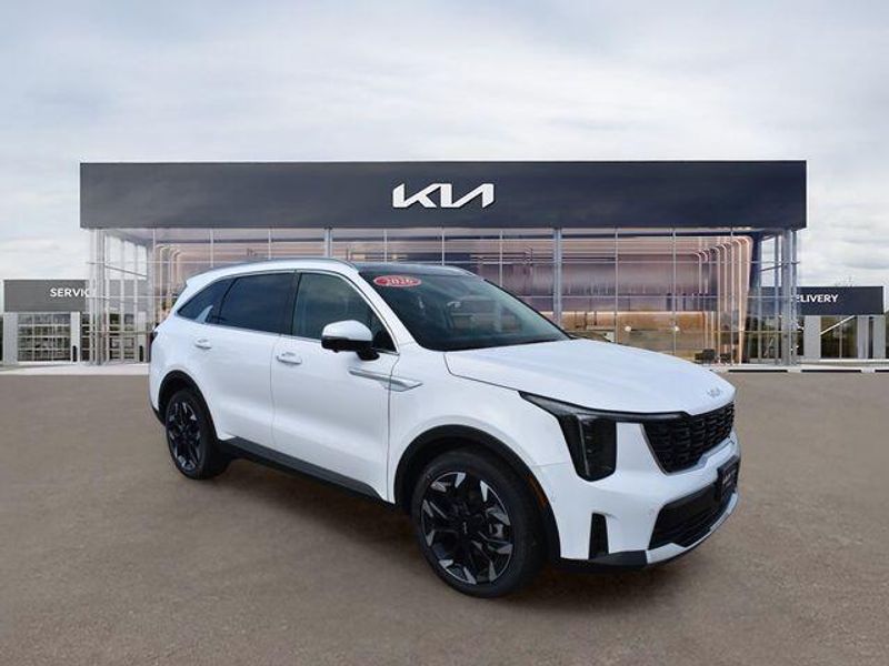 New 2026 Kia Sorento SXImage 1