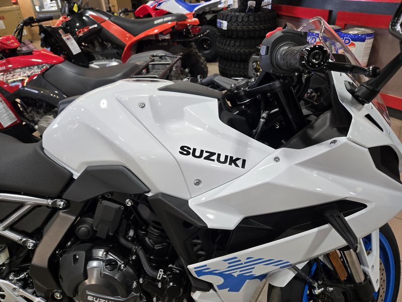NEW 2026 SUZUKI GSX 8R Image 12