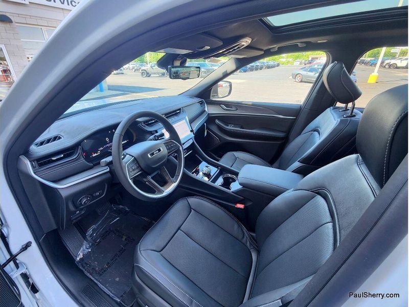 New 2026 Jeep Grand Cherokee L Limited Reserve 4x4