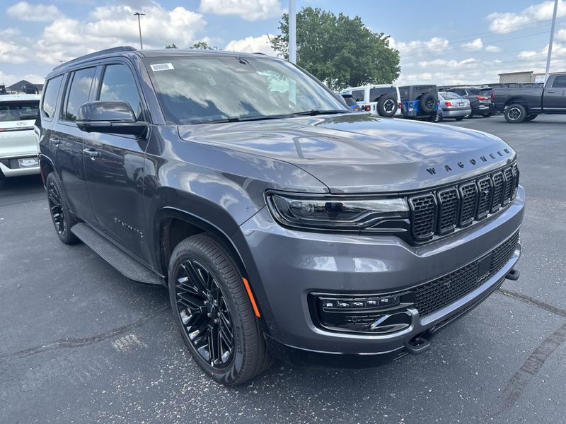 2025 Jeep Wagoneer Carbide 4x4Image 3