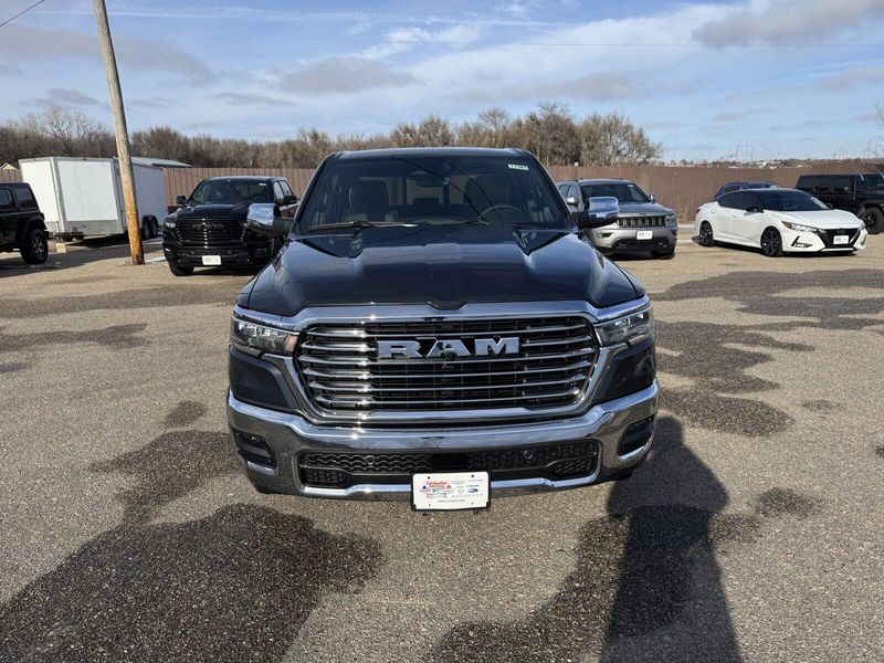 2025 RAM 1500 LaramieImage 3