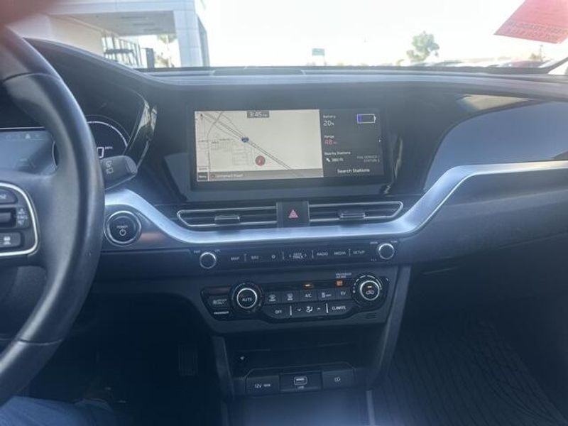 Used 2022 Kia Niro EV EX PremiumImage 17