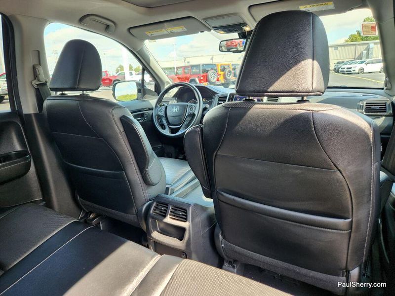 2017 Honda Ridgeline RTL-E photo 44