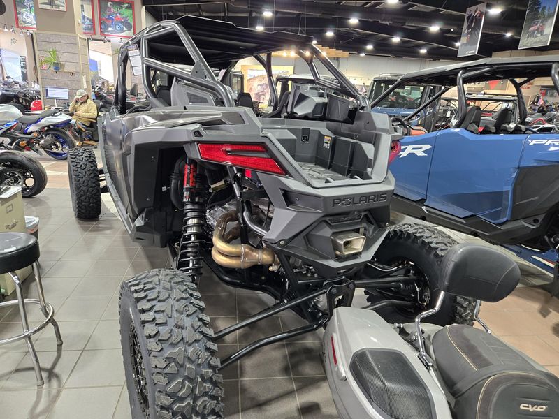 2025 Polaris RZR PRO R 4 ULTIMATE SUPER GRAPHITEImage 8