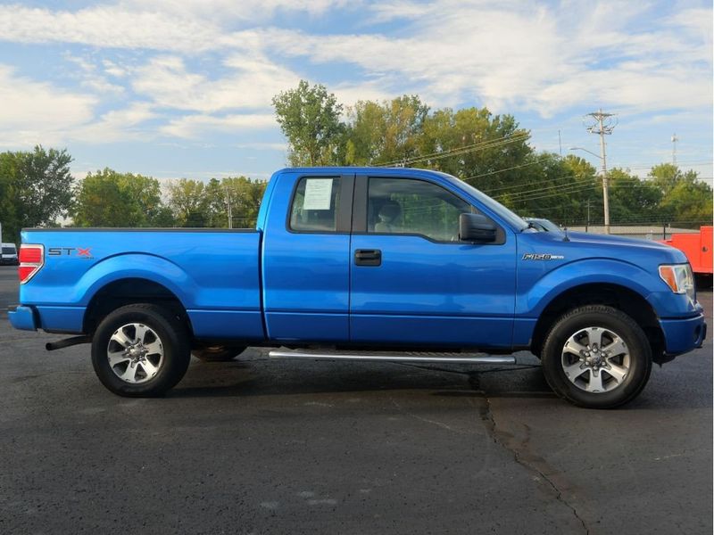 2013 Ford F-150 STXImage 9