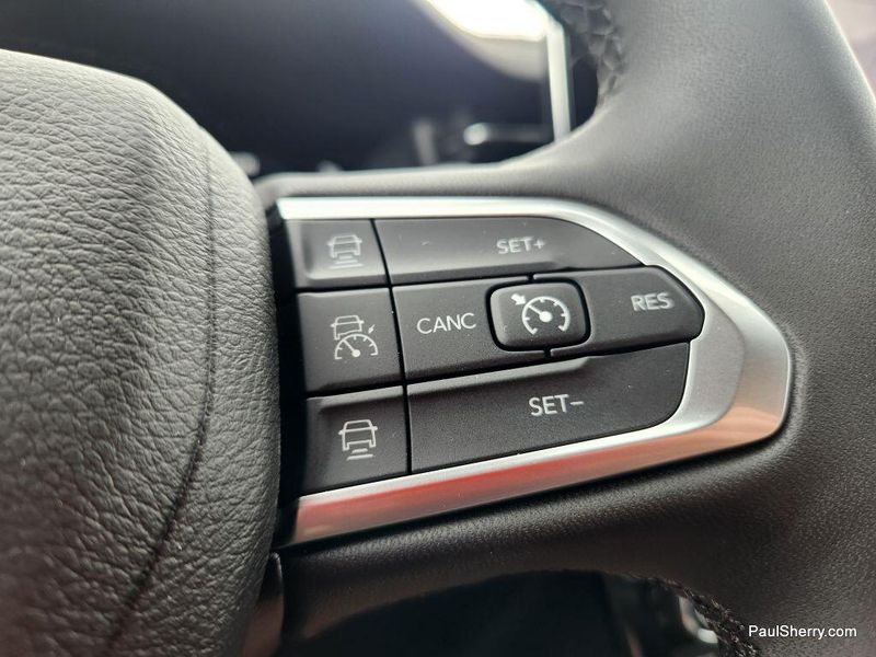 New 2025 Jeep Compass Limited 4x4