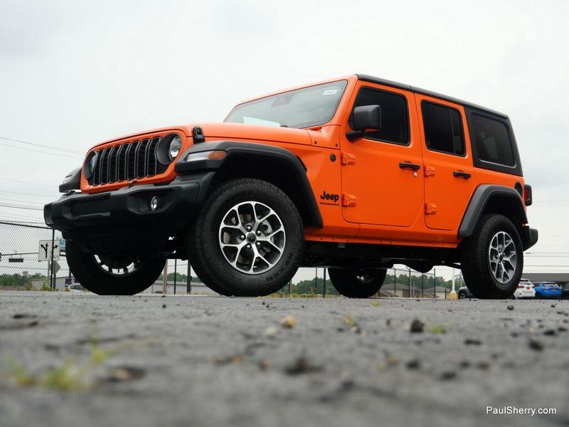New 2025 Jeep Wrangler 4-door Sport S
