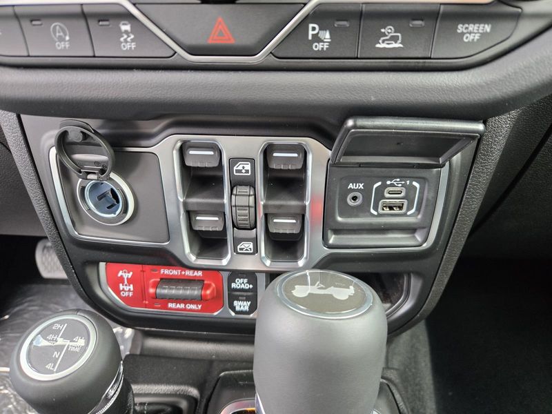 New 2026 Jeep Wrangler 4-door Rubicon X