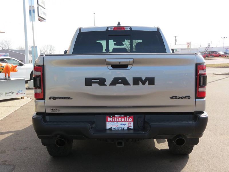 2020 RAM 1500 Rebel 4x4 4dr Crew Cab 5.6 ft. SB PickupImage 7