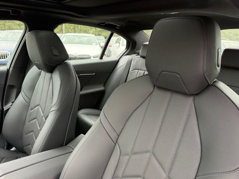 New 2026 BMW 5 Series 530iImage 19