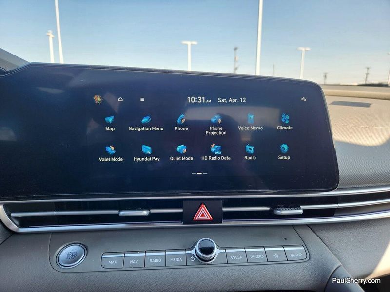 2024 Hyundai Elantra SELImage 41