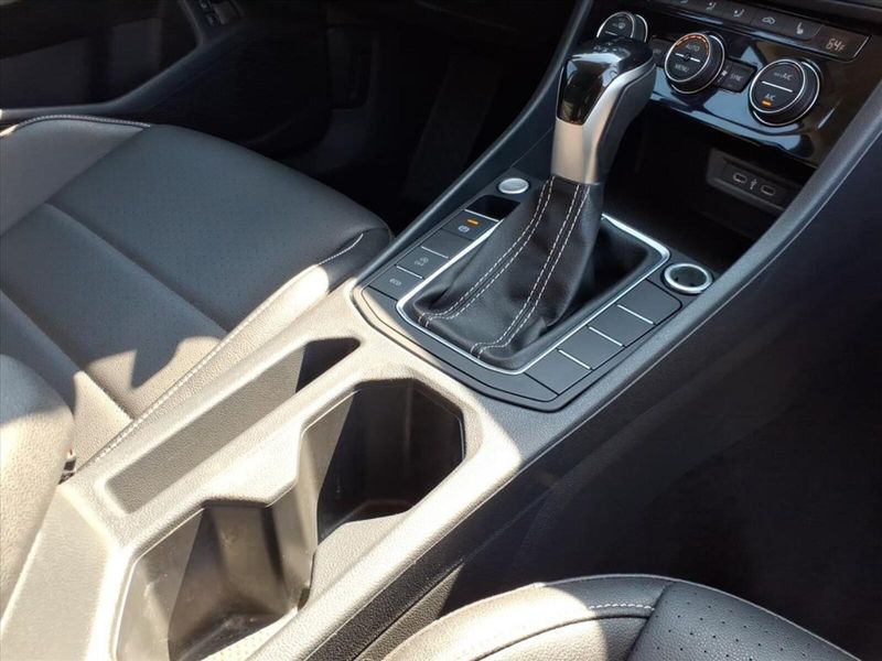 2024 Volkswagen Jetta SE photo 7