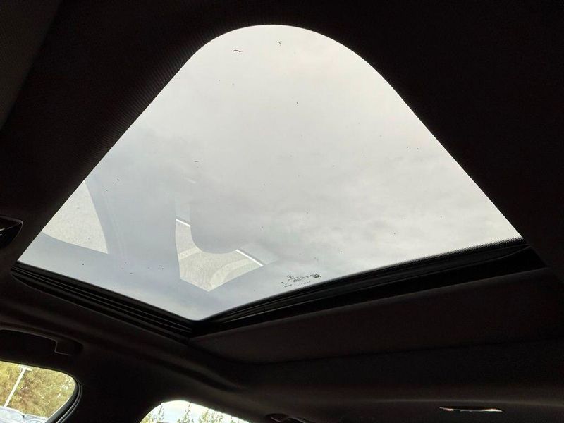 Used 2025 BMW 5 Series 530iImage 21